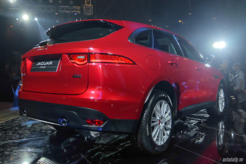 Chi tiết SUV hạng sang Jaguar F-PACE vừa ra mắt tại Việt Nam ảnh 4 chi tiet suv hang sang jaguar f pace vua ra mat tai viet nam