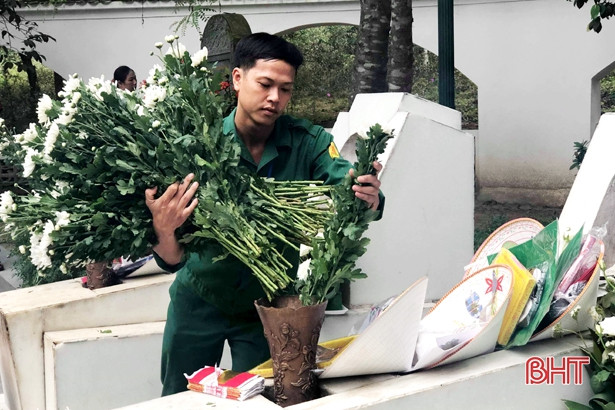 Dịp Giỗ Tổ, du khách đến Ngã ba Đồng Lộc tăng gấp 3 lần