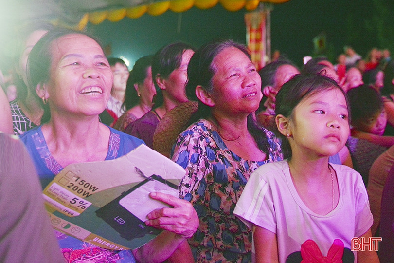 Đặc sắc đêm giao lưu văn nghệ “Tiếng hát từ cội nguồn”