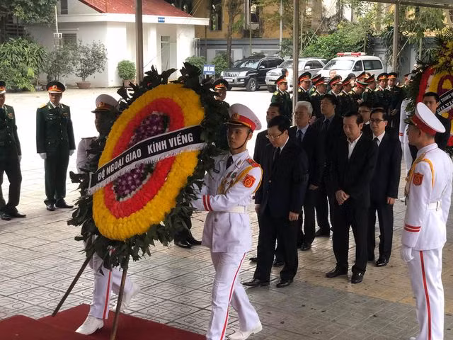 Lãnh đạo Đảng, Nhà nước dâng hương viếng Trung tướng Đồng Sỹ Nguyên