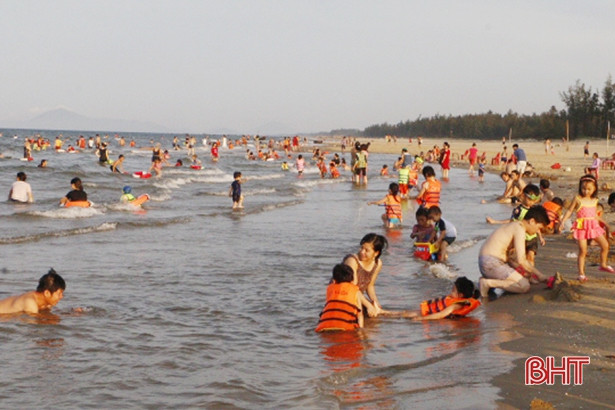 Du lịch biển Hà Tĩnh 2019: Dịch vụ văn minh, thân thiện và hiếu khách