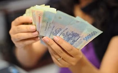 Tăng lương, tinh giản biên chế và hiệu quả công việc