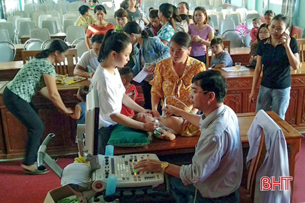 250 trẻ em huyện Kỳ Anh được khám tim miễn phí