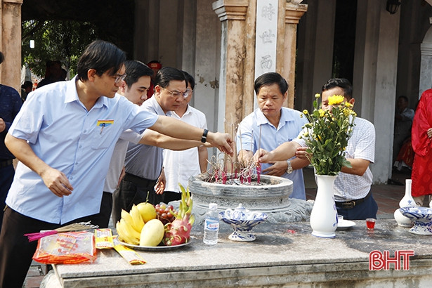 Thành kính tưởng nhớ 962 năm ngày mất Uy Minh Vương Lý Nhật Quang