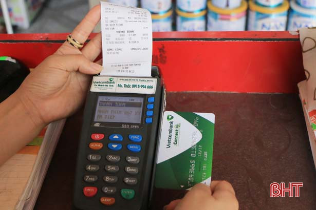 Vietcombank doanh thu 300 triệu đồng sau 2 ngày liên kết bán hàng tại Co.opmart