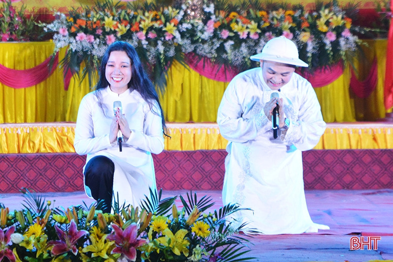 Đặc sắc đêm giao lưu văn nghệ “Tiếng hát từ cội nguồn”