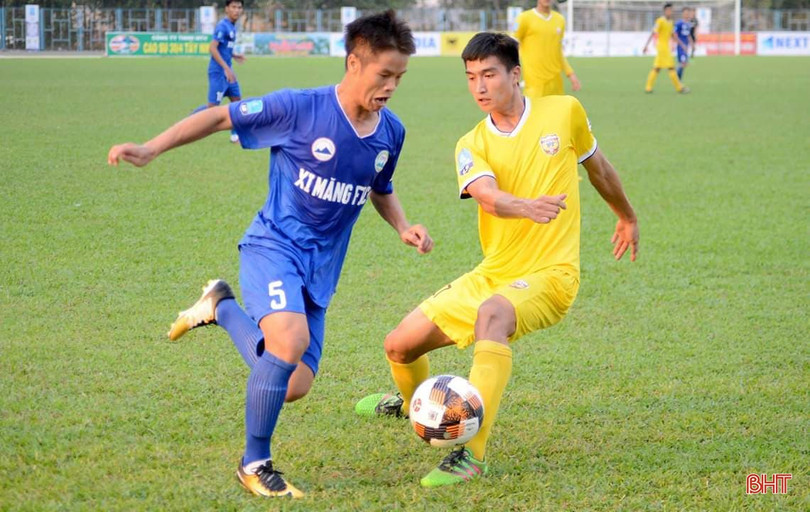 Cổ động viên Hồng Lĩnh Hà Tĩnh: Đội bóng trong trái tim tôi!