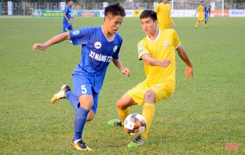 Cổ động viên Hồng Lĩnh Hà Tĩnh: Đội bóng trong trái tim tôi!