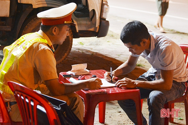 Thị xã Hồng Lĩnh mạnh tay xử lý vi phạm nồng độ cồn