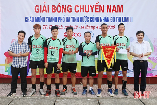 Thạch Bình nhất Giải Bóng chuyền nam TP Hà Tĩnh