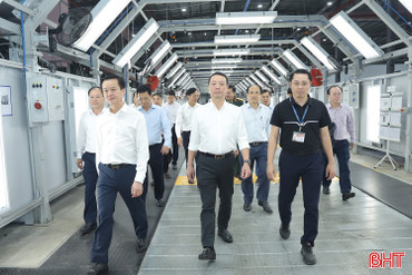 Chủ tịch UBND tỉnh kiểm tra sản xuất, đầu tư tại Khu kinh tế Vũng Áng