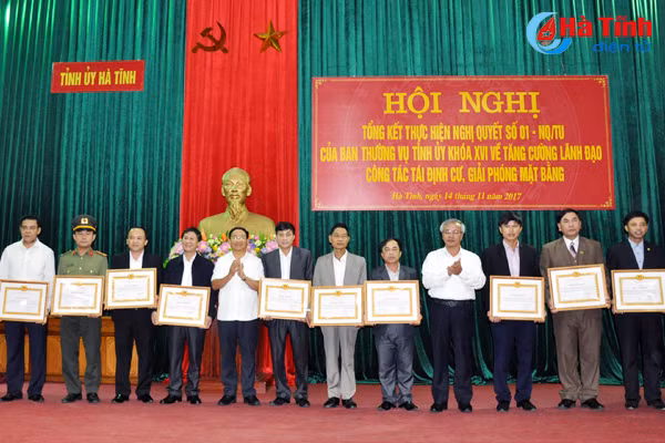 nghi quyet ve tai dinh cu gpmb giup on dinh dan sinh thu hut nguon luc dau tu