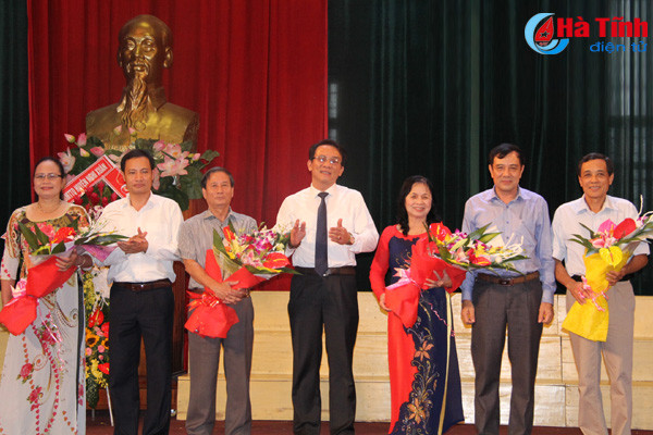 cac dia phuong gap mat ky niem ngay nha giao viet nam