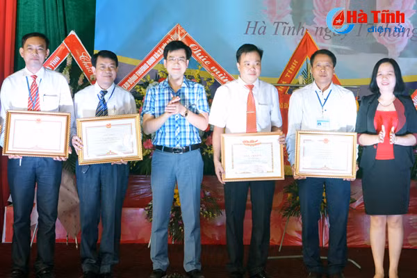 truong cd ky thuat viet duc ky niem 15 nam xay dung va phat trien