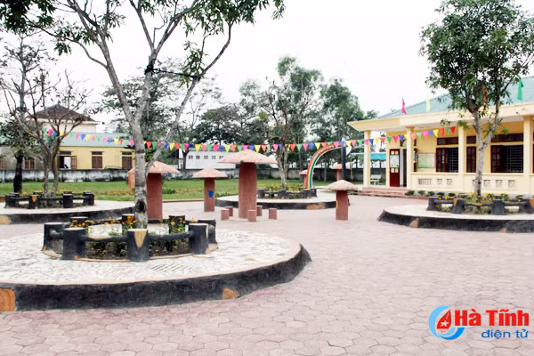 ngo ngang ngoi truong dep nhu resort tren que huong dai thi hao nguyen du