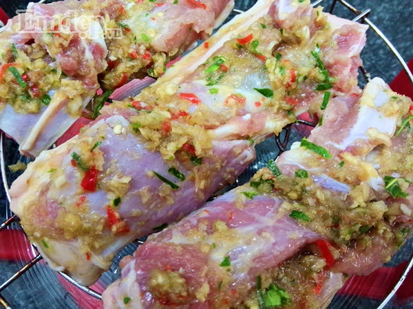thit ba chi nuong la chanh thom ngon chi nhin thoi da day da keu gao