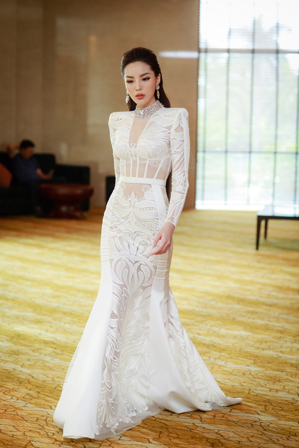 6 my nhan viet mac dep nhat tuan