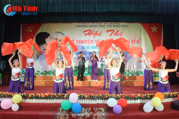 co tro mam non vu quang thi ke chuyen ve bac ho kinh yeu