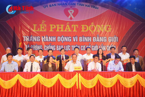hay hanh dong de cham dut xam hai tinh duc phu nu va tre em gai