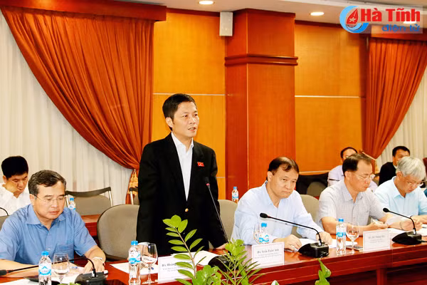 de nghi bo cong thuong kien nghi thu tuong xem xet dung khai thac mo sat thach khe