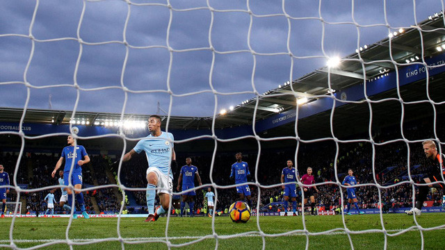 thang nhe leicester man city lam nan long nhom bam duoi