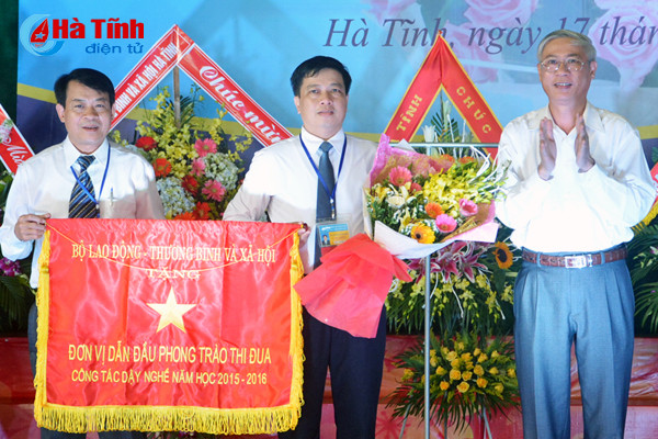 truong cd ky thuat viet duc ky niem 15 nam xay dung va phat trien