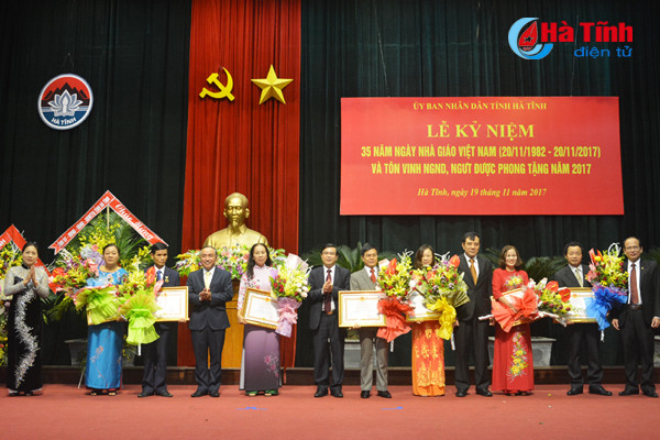 ha tinh ky niem 35 nam ngay nha giao viet nam