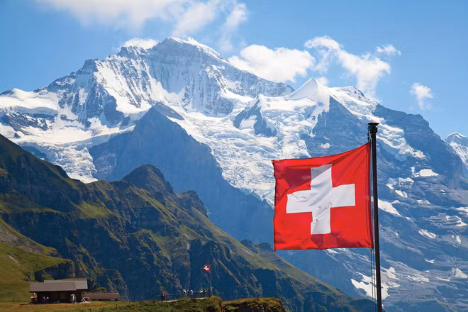 nguoi thuy sy van giau nhat the gioi 8 8 dan so la trieu phu