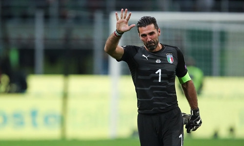 Buffon giữ đúng lời hứa, chia tay đội tuyển Italy sau trận thua Thụy Điển buffon khoc khi thong bao chia tay tuyen italy