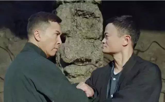 suc manh dong tien jack ma ly lien kiet phan tran khan gia phan no