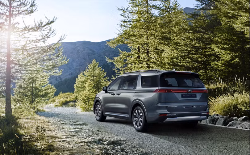 Kia Sedona 2021 chính thức lộ diện: Đẹp hơn, rộng rãi hơn