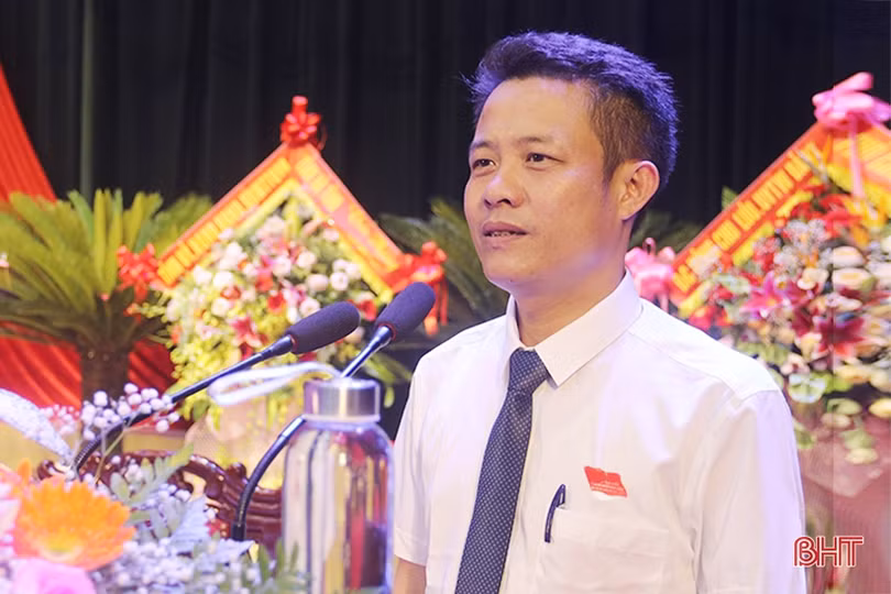 Ông Phan Tấn Linh tái cử Bí thư Huyện ủy Nghi Xuân nhiệm kỳ 2020 - 2025