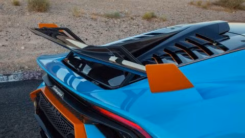 Siêu xe Lamborghini Huracan STO đầu tiên về Việt Nam