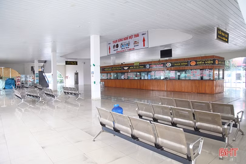 Hà Tĩnh: Bến xe đìu hiu, nhà xe bù lỗ chạy giữ tuyến