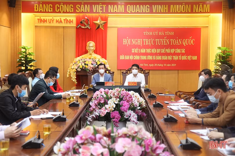 Công tác phối hợp góp phần ngăn chặn, đẩy lùi tiêu cực, tham nhũng