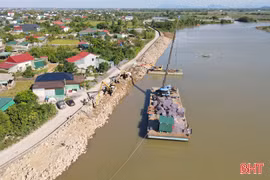 Cận cảnh công trường tăng cường tiêu thoát lũ hạ du hồ Kẻ Gỗ