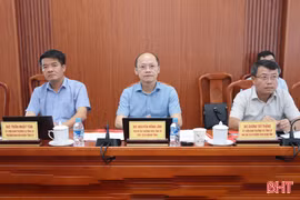 Phó Bí thư Thường trực Tỉnh uỷ tiếp công dân định kỳ tháng 10