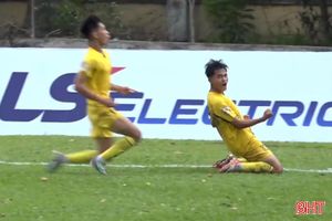 Hồng Lĩnh Hà Tĩnh thắng trận ra quân vòng chung kết U17 quốc gia