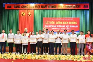 Lộc Hà tuyên dương giáo viên, học sinh có thành tích cao trong dạy và học