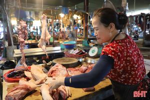 Hà Tĩnh: Giá thịt lợn tăng, người tiêu dùng điều chỉnh thực đơn