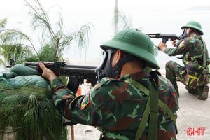 Phân đội Đảo Sơn Dương thực hành bắn đạn thật