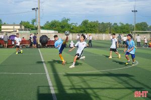 Sôi nổi các giải thể thao ở Hương Sơn và Nghi Xuân