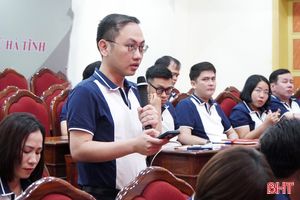 Cán bộ, học viên cao cấp lý luận chính trị tìm hiểu thực tế xây dựng NTM ở Hà Tĩnh 