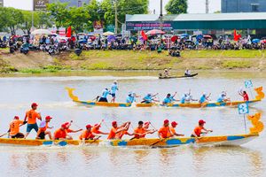 Thạch Long, Đỉnh Bàn nhất giải đua thuyền truyền thống huyện Thạch Hà