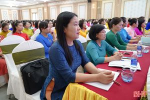 Gần 300 cán bộ hội phụ nữ được tập huấn, bồi dưỡng nghiệp vụ