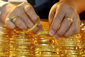 Giá vàng hôm nay 19/5: Giá vàng SJC tăng chóng mặt, lên 90,4 triệu đồng/lượng