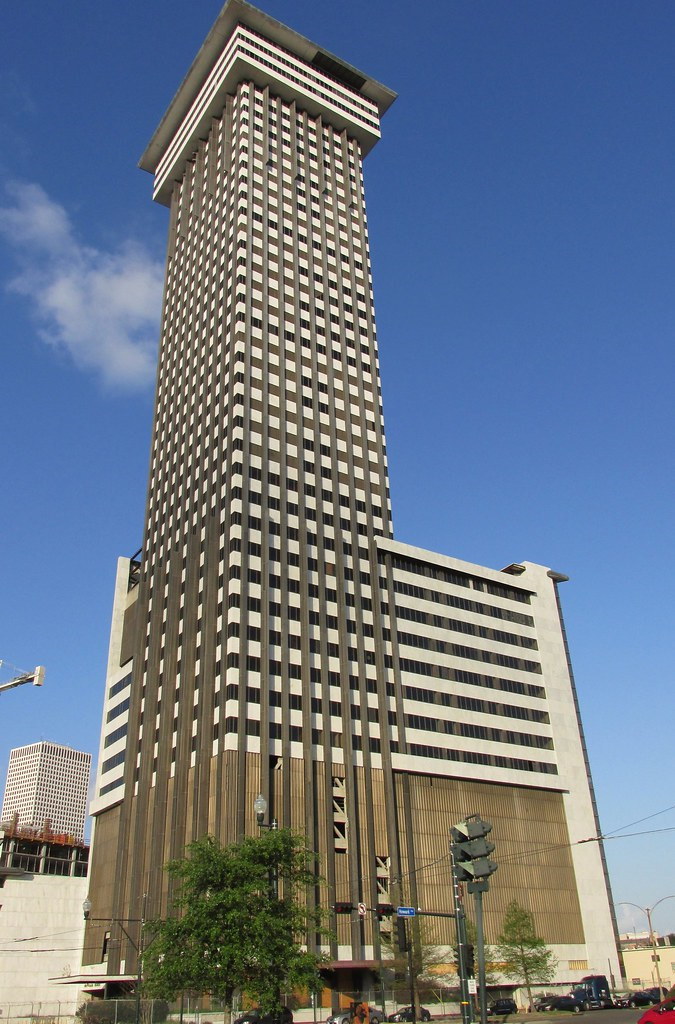 Những tòa nhà chọc trời bị thế giới lãng quên