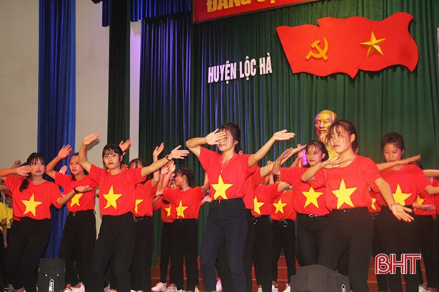 THPT Nguyễn Văn Trỗi “quán quân” Hội thi Vũ điệu thanh niên huyện Lộc Hà