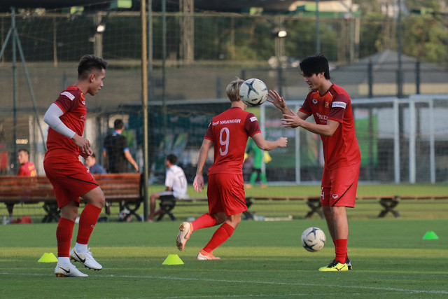 Giáo án “nhẹ nhàng” trong buổi tập thứ 2 của ĐT Việt Nam