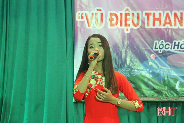 THPT Nguyễn Văn Trỗi “quán quân” Hội thi Vũ điệu thanh niên huyện Lộc Hà